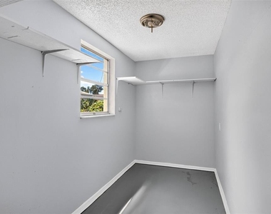 8905 Tropical Palm Way - Photo Thumbnail 27