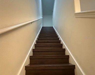 2807 Lantern Hill Avenue - Photo Thumbnail 8