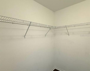 2807 Lantern Hill Avenue - Photo Thumbnail 15