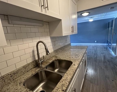 3325 Bayshore Boulevard - Photo Thumbnail 17