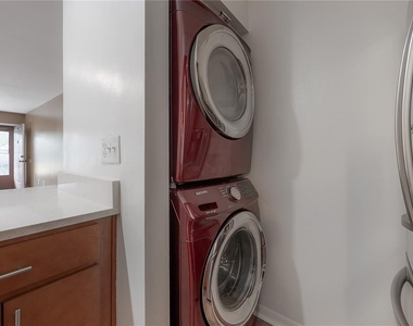 13608 S Village Drive - Photo Thumbnail 10