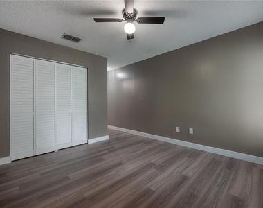 13608 S Village Drive - Photo Thumbnail 21