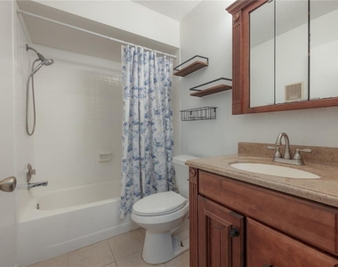 13608 S Village Drive - Photo Thumbnail 17