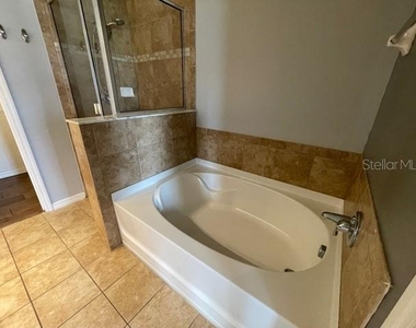 6847 46th Lane N - Photo Thumbnail 24