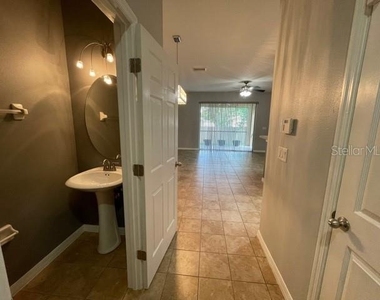 6847 46th Lane N - Photo Thumbnail 6