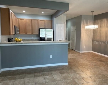 6847 46th Lane N - Photo Thumbnail 12