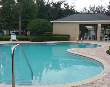 219 Woodknoll Place - Photo Thumbnail 15