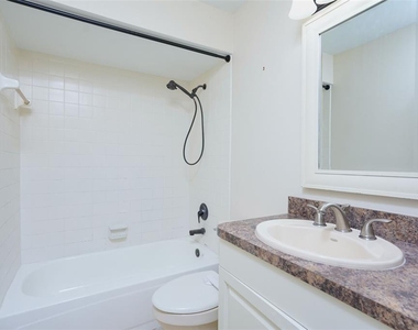 3614 Pine Knot Drive - Photo Thumbnail 5