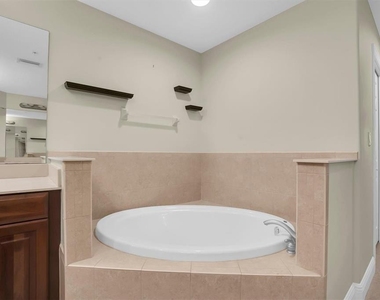 7040 Key Haven Road - Photo Thumbnail 29