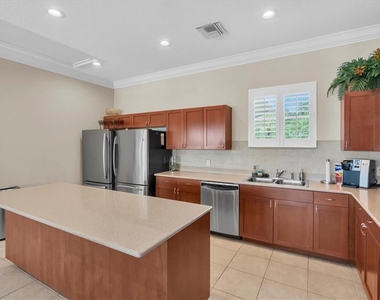 7040 Key Haven Road - Photo Thumbnail 36