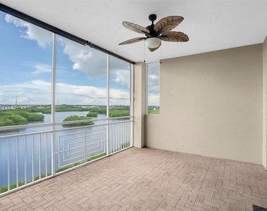 7040 Key Haven Road - Photo Thumbnail 9