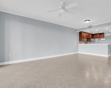 7040 Key Haven Road - Photo Thumbnail 11