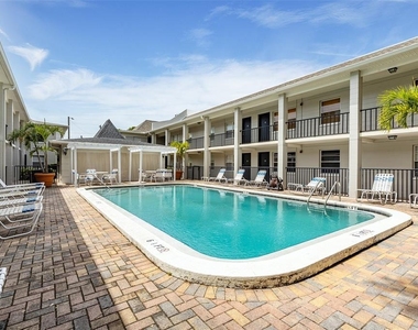 5221 Bayshore Boulevard - Photo Thumbnail 34