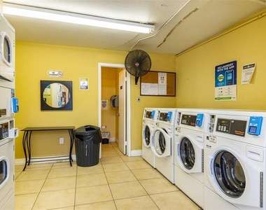 5221 Bayshore Boulevard - Photo Thumbnail 28