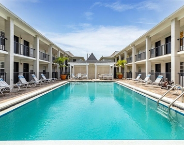 5221 Bayshore Boulevard - Photo Thumbnail 35