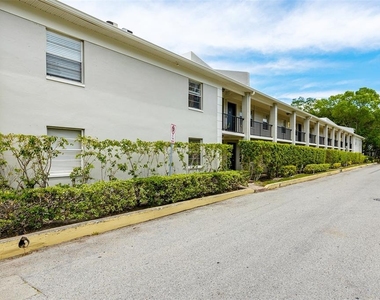 5221 Bayshore Boulevard - Photo Thumbnail 1