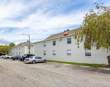 5221 Bayshore Boulevard - Photo Thumbnail 32