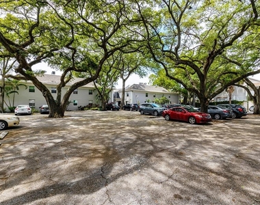 5221 Bayshore Boulevard - Photo Thumbnail 29