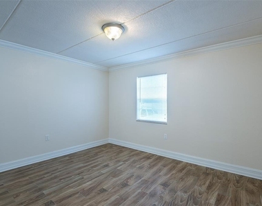5221 Bayshore Boulevard - Photo Thumbnail 20