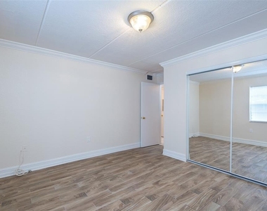 5221 Bayshore Boulevard - Photo Thumbnail 22