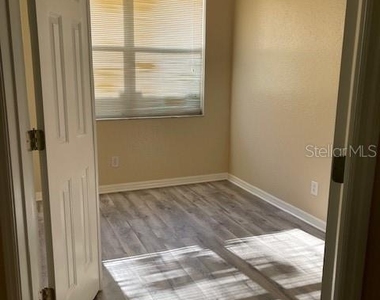 11528 Captiva Kay Drive - Photo Thumbnail 10