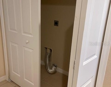 11528 Captiva Kay Drive - Photo Thumbnail 3