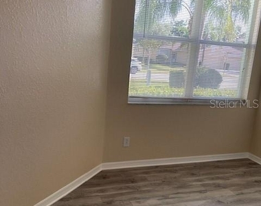 11528 Captiva Kay Drive - Photo Thumbnail 6