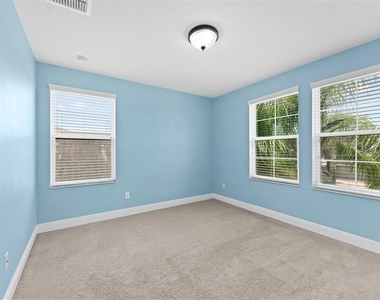 19184 Long Lake Ranch Boulevard - Photo Thumbnail 21
