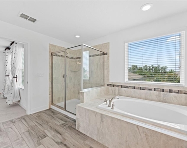 19184 Long Lake Ranch Boulevard - Photo Thumbnail 16