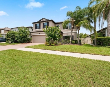 19184 Long Lake Ranch Boulevard - Photo Thumbnail 2