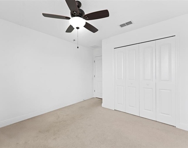 19184 Long Lake Ranch Boulevard - Photo Thumbnail 24