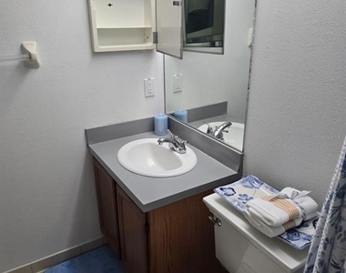 2668 Bentley Drive - Photo Thumbnail 12
