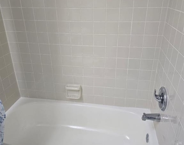 2668 Bentley Drive - Photo Thumbnail 6