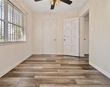 4401 10th Avenue S - Photo Thumbnail 7