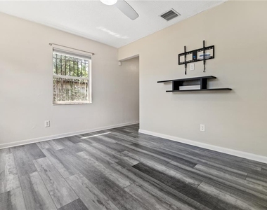 4401 10th Avenue S - Photo Thumbnail 3