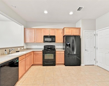 2109 Wild Grape Place - Photo Thumbnail 2