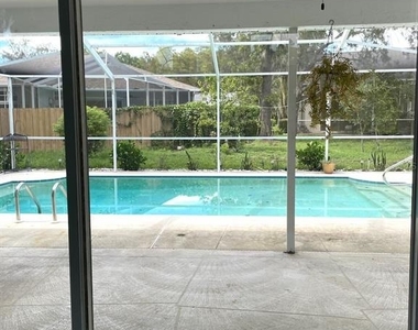 12101 Roseland Drive - Photo Thumbnail 22