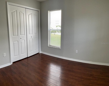 12101 Roseland Drive - Photo Thumbnail 15