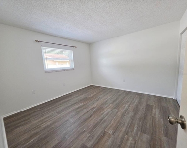 3101 Egret Terrace - Photo Thumbnail 19