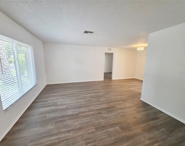 3101 Egret Terrace - Photo Thumbnail 2