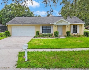 16132 Country Crossing Drive - Photo Thumbnail 6