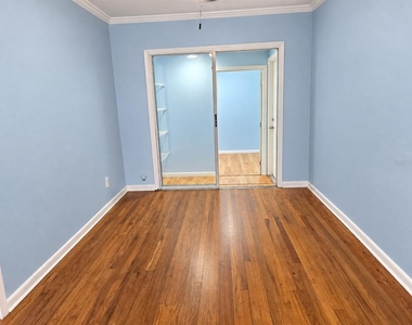 806 W West Street - Photo Thumbnail 4