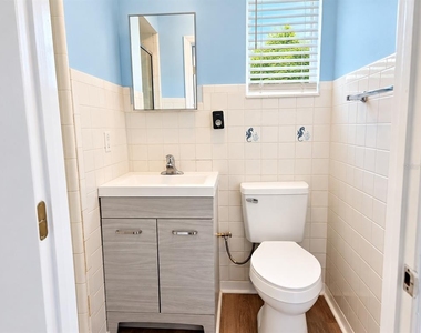 806 W West Street - Photo Thumbnail 10
