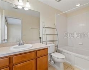 2512 Lexington Oak Drive - Photo Thumbnail 20