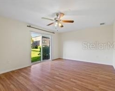 2512 Lexington Oak Drive - Photo Thumbnail 3