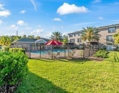 2512 Lexington Oak Drive - Photo Thumbnail 25