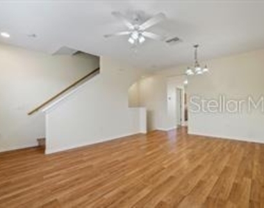 2512 Lexington Oak Drive - Photo Thumbnail 10