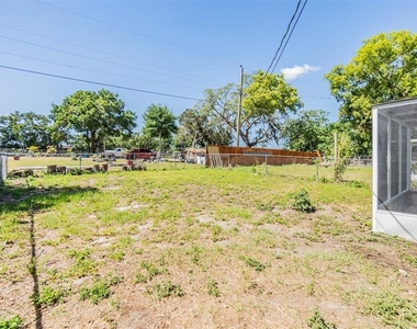 6740 Carnelian Avenue - Photo Thumbnail 3