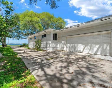 1949 Edgewater Drive - Photo Thumbnail 4