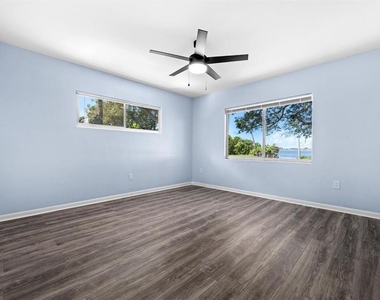 1949 Edgewater Drive - Photo Thumbnail 11